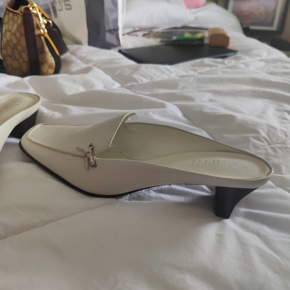 Franco Sarto white mules - Picture 2 of 3